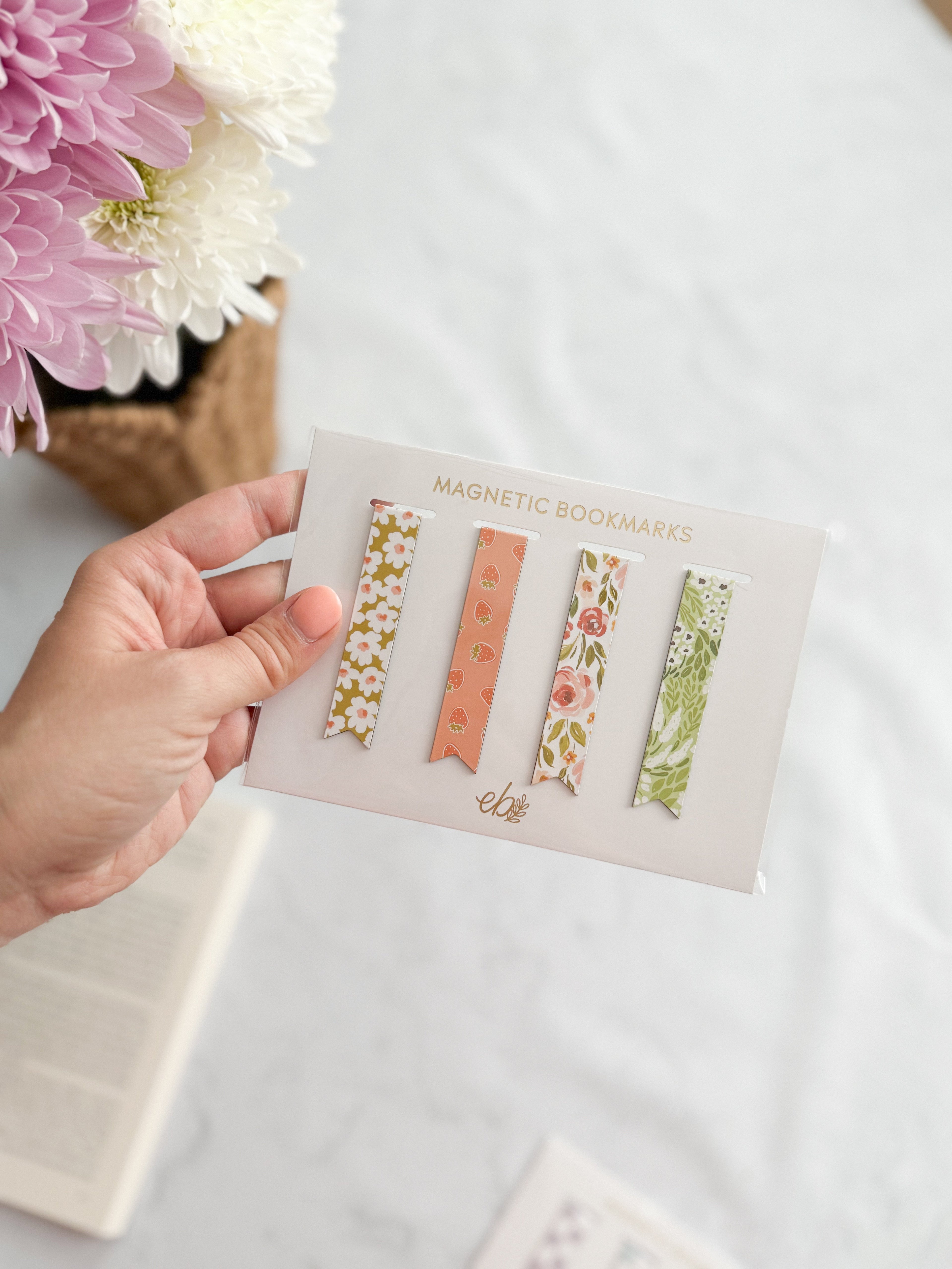 Set of 4 Magnetic Bookmarks